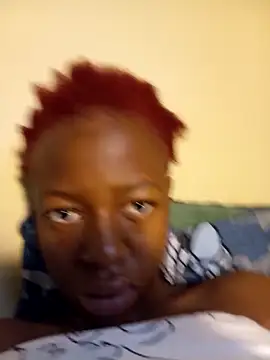 Freakysluttt online show from October 31, 4:42 am