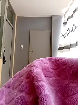 Freakysluttt online show from November 10, 11:04 am