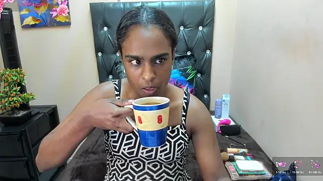 Snapshot of Toxicfantasy4u chatting on June 24, 3:54 pm Toxicfantasy4u online show from June 24, 3:54 pm