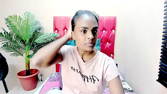 Toxicfantasy4u online show from January 10, 5:30 pm