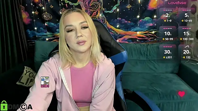 CrystalGirl99 online show from January 9, 8:10 am