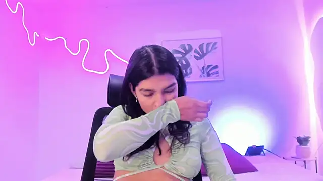 Snapshot of Cherrydollxx chatting on November 16, 11:59 am Cherrydollxx online show from November 16, 11:59 am