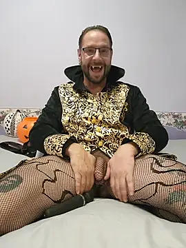 Chiligrande6969 online show from October 31, 4:36 pm