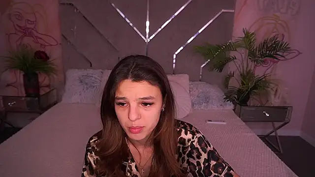 AnitaBambie online show from February 5, 7:04 am