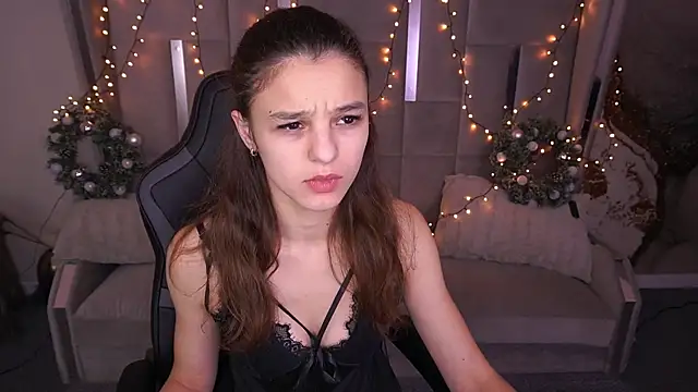 AnitaBambie online show from January 8, 2:01 pm