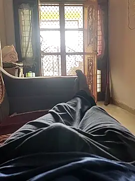 slim-uncut online show from February 28, 5:29 am