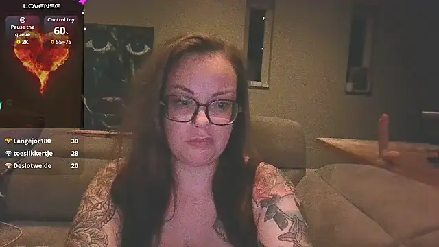 Miss Lucifer6 online show from October 22, 8:52 pm