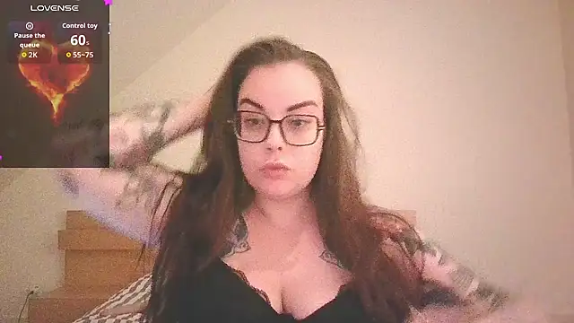 Miss Lucifer6 online show from December 4, 7:02 pm