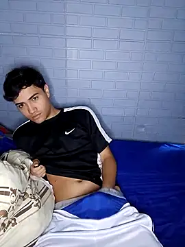 Snapshot of novinho_safado__ chatting on January 19, 11:36 am novinho safado online show from January 19, 11:36 am