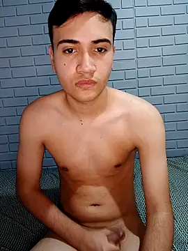 Snapshot of novinho_safado__ chatting on September 11, 5:35 pm novinho safado online show from September 11, 5:35 pm