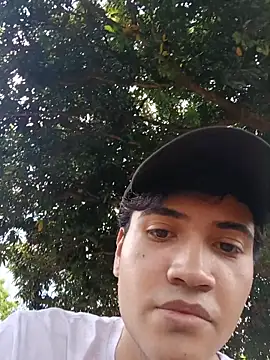 Snapshot of novinho_safado__ chatting on February 25, 3:56 pm novinho safado online show from February 25, 3:56 pm