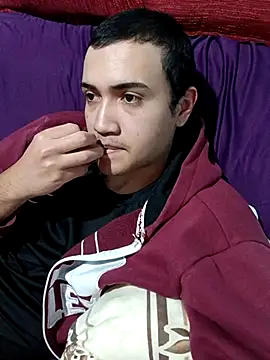 Snapshot of novinho_safado__ chatting on July 7, 9:51 pm novinho safado online show from July 7, 9:51 pm