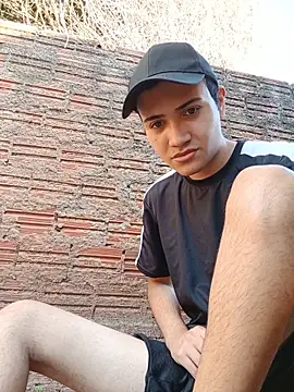 Snapshot of novinho_safado__ chatting on June 30, 6:41 pm novinho safado online show from June 30, 6:41 pm