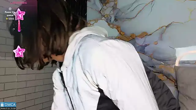 nena cupcake  online show from November 4, 11:14 am