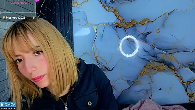 nena cupcake  online show from March 7, 11:05 am