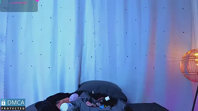 nena cupcake  online show from March 21, 11:03 am