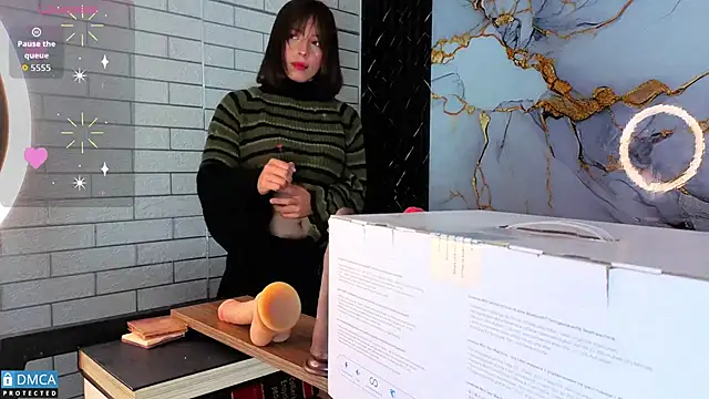 nena cupcake  online show from November 29, 11:10 am