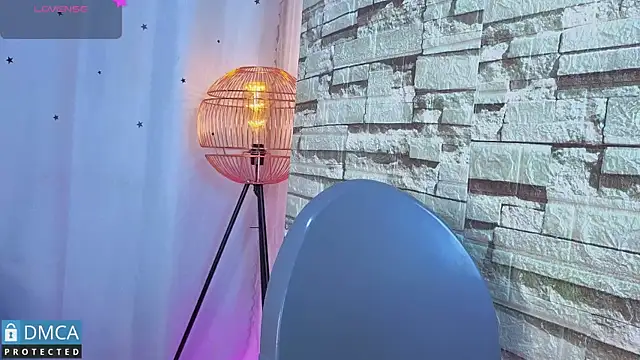 nena cupcake  online show from March 23, 11:10 am