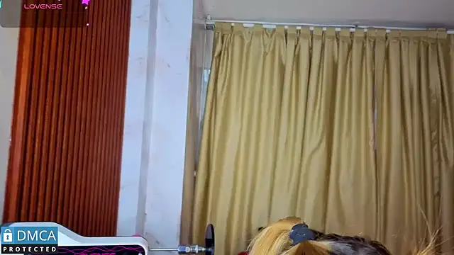 nena cupcake  online show from March 3, 11:06 am