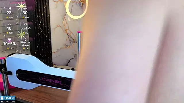 nena cupcake  online show from December 4, 11:09 am