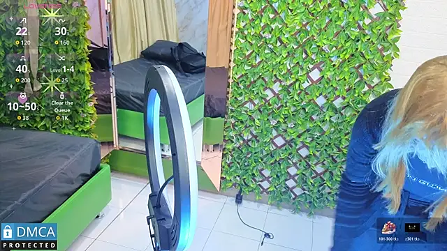 nena cupcake  online show from January 14, 11:03 am