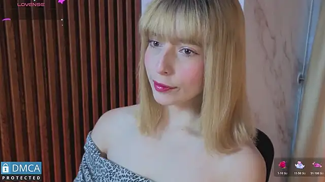 nena cupcake  online show from April 18, 11:12 am