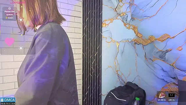 nena cupcake  online show from December 18, 11:25 am