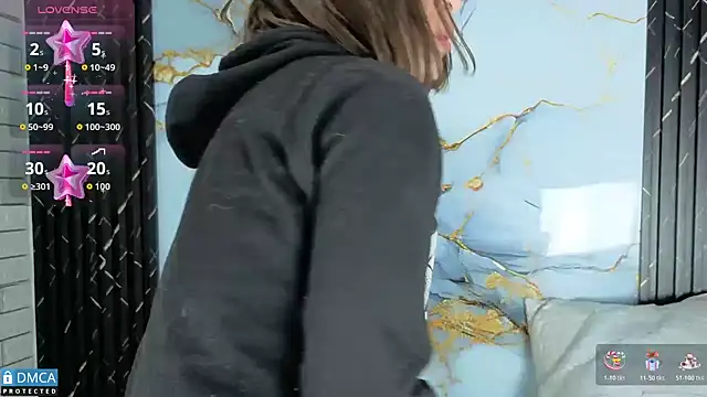 nena cupcake  online show from November 1, 11:15 am