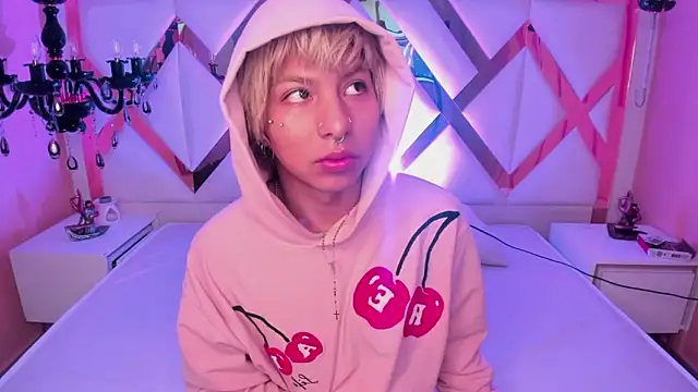 OliIverr22 online show from January 19, 11:36 am