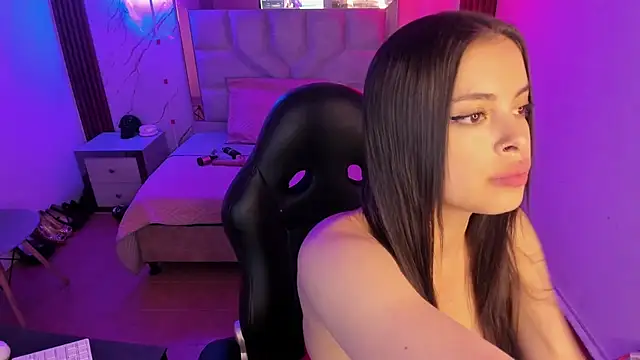 Lizeth Salazar online show from October 27, 11:33 am