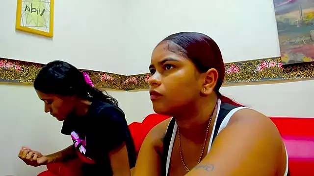 Snapshot of Lulu_James chatting on September 10, 5:23 pm Lulu James online show from September 10, 5:23 pm