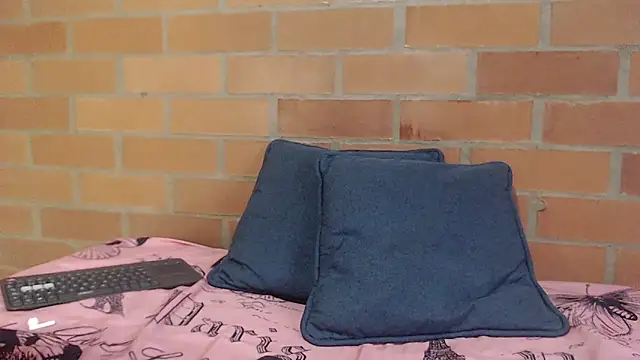 Montserrat Jay online show from April 1, 1:52 pm