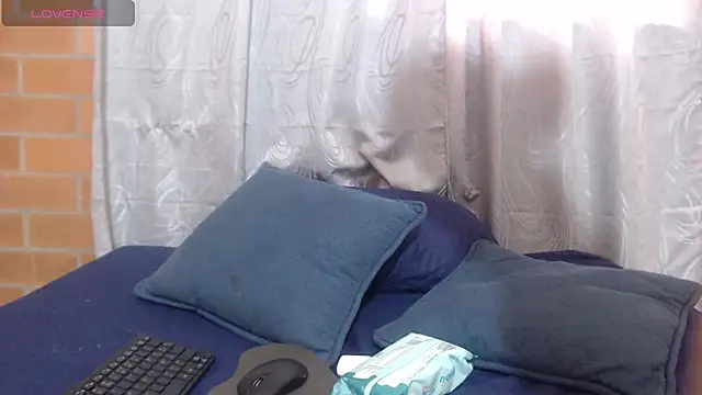 Snapshot of Montserrat_Jay chatting on July 7, 2:20 pm Montserrat Jay online show from July 7, 2:20 pm