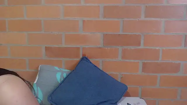 Montserrat Jay online show from May 15, 2:48 pm