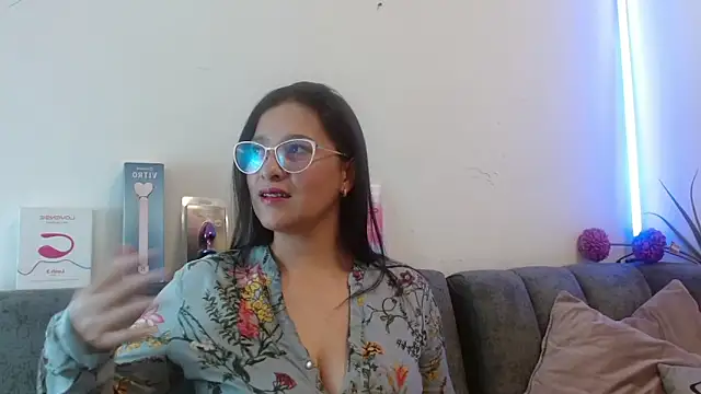 Alana steel 1 online show from March 27, 7:26 pm