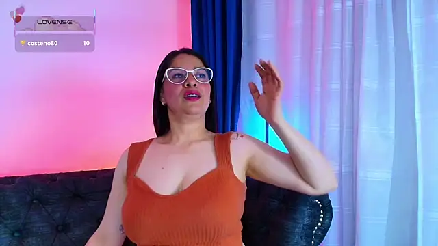 Alana steel 1 online show from December 19, 7:38 pm