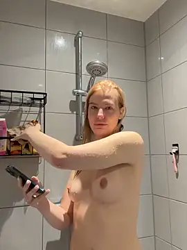 Snapshot of Chloemillerrxx chatting on September 17, 3:25 pm Chloemillerrxx online show from September 17, 3:25 pm