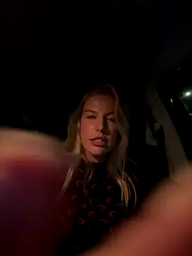 Snapshot of Chloemillerrxx chatting on September 27, 8:59 pm Chloemillerrxx online show from September 27, 8:59 pm