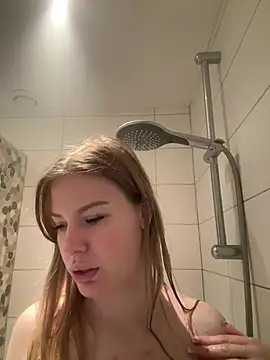 Chloemillerrxx online show from January 15, 3:15 pm