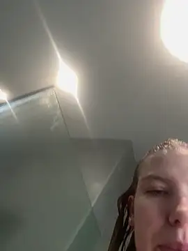 Chloemillerrxx online show from December 17, 12:10 pm