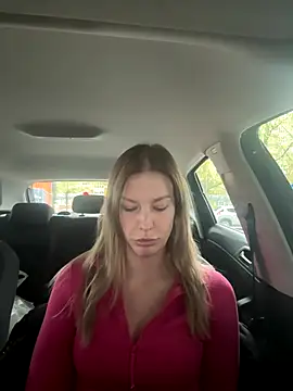 Chloemillerrxx online show from November 29, 1:33 pm