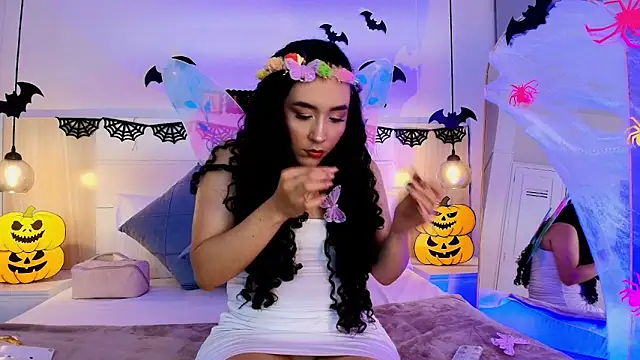 alehia cute online show from October 31, 8:49 pm