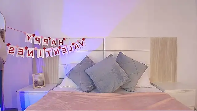 alehia cute online show from February 14, 10:21 pm