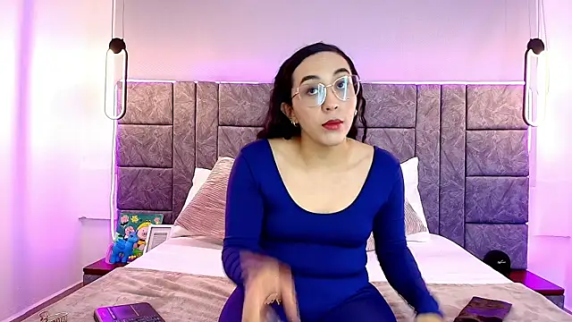 alehia cute online show from December 14, 1:39 pm