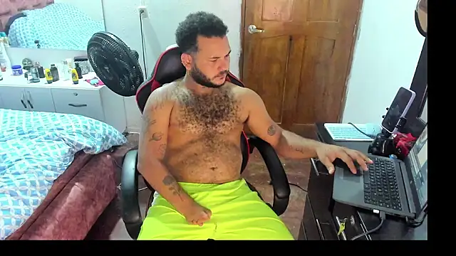 Alex Dancy5 online show from September 9, 6:39 pm