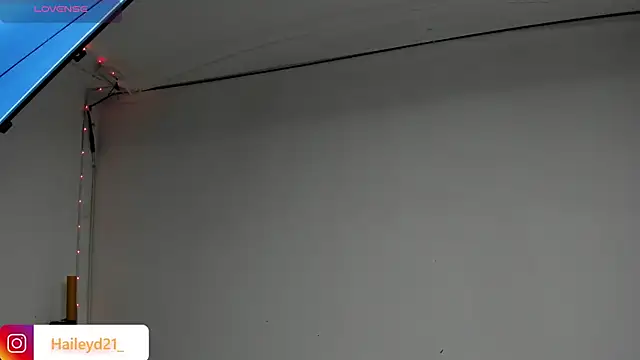 HaileyDuke online show from April 10, 11:12 pm