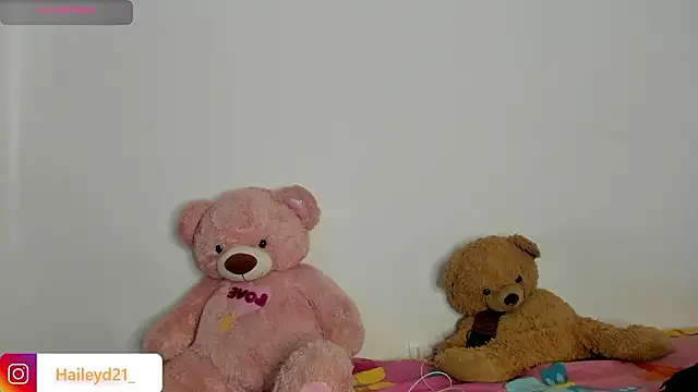 HaileyDuke online show from March 12, 10:36 pm