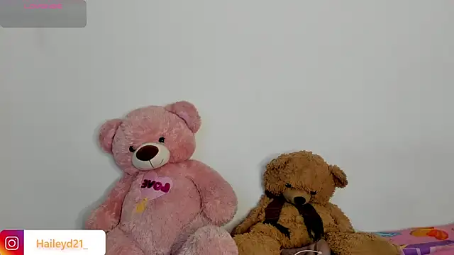 HaileyDuke online show from February 12, 2:00 am