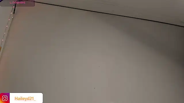 HaileyDuke online show from April 3, 12:28 am