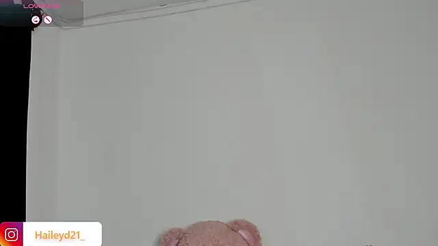 HaileyDuke online show from February 7, 12:40 am